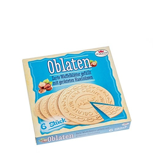 Oblaten mit gerösteten Haselnüssen Oblaten mit gerösteten Haselnüssen